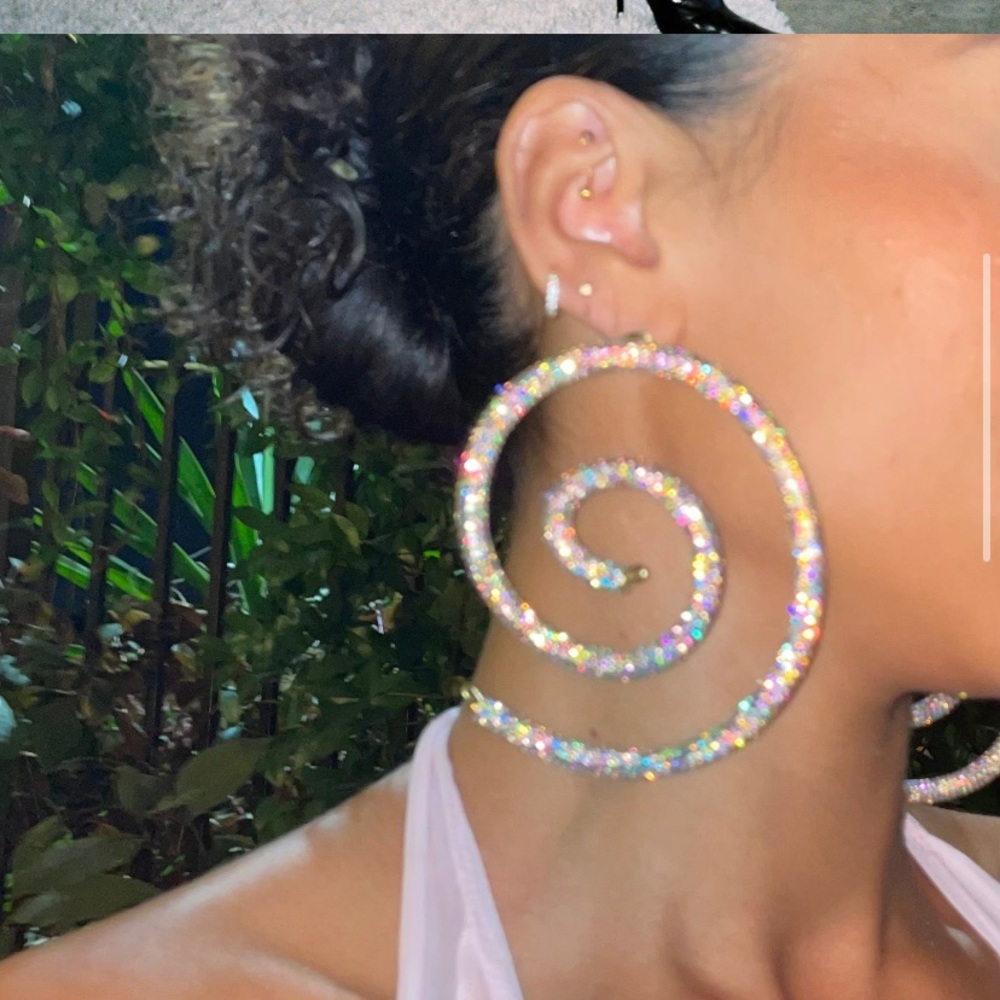 Inaz earrings